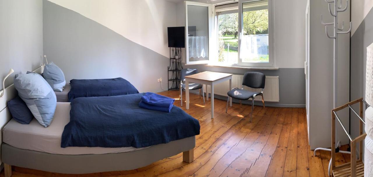 Monteurs Zimmer Noack Borssum Exteriör bild