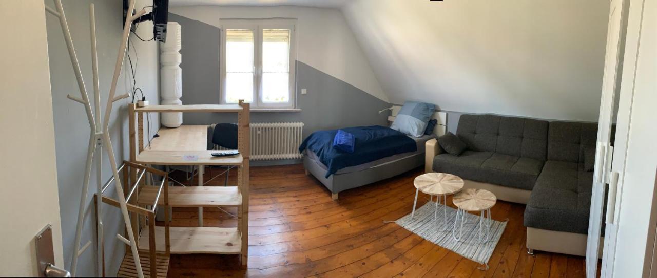 Monteurs Zimmer Noack Borssum Exteriör bild